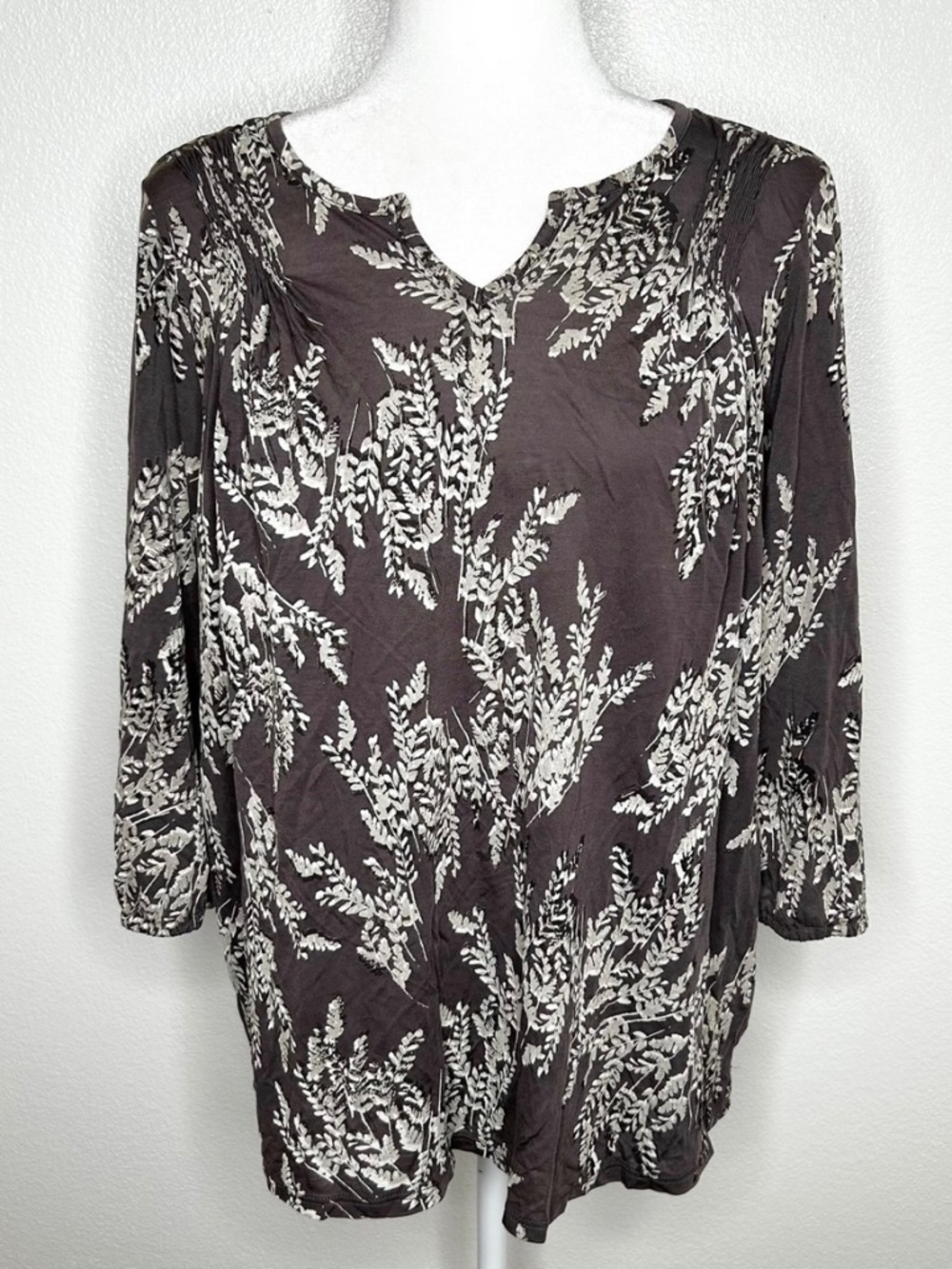 Garnet Hill Womens Gray Floral Long Sleeve Oversized Knit Top Size XS/ S EUC